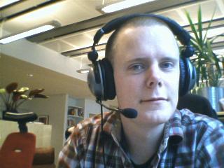 http://www.pererikstrandberg.se/blog/per-erik-strandberg-headset.jpg